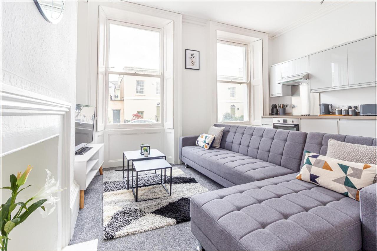 Host & Stay - Montpellier Villa Apartment Cheltenham Extérieur photo