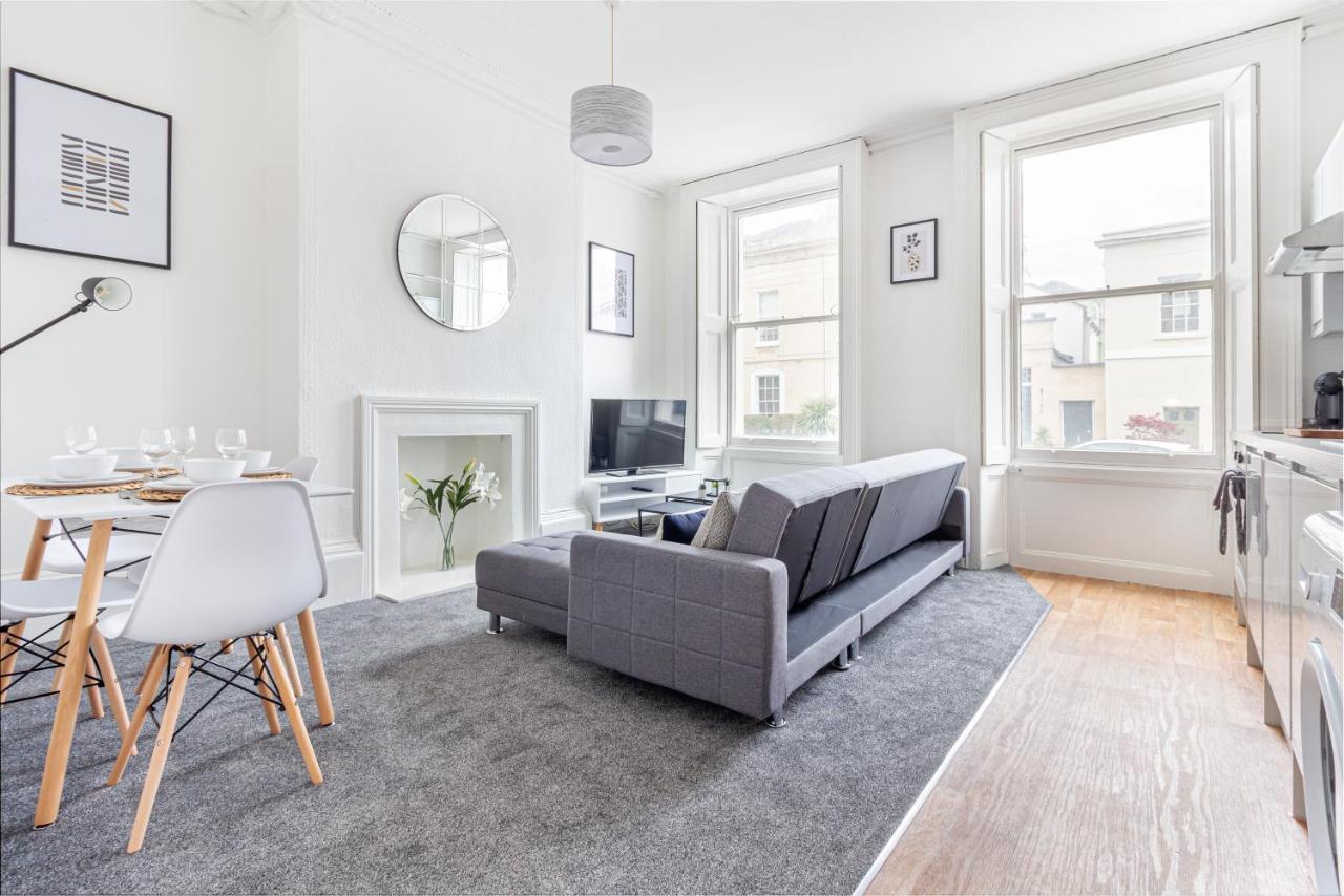 Host & Stay - Montpellier Villa Apartment Cheltenham Extérieur photo