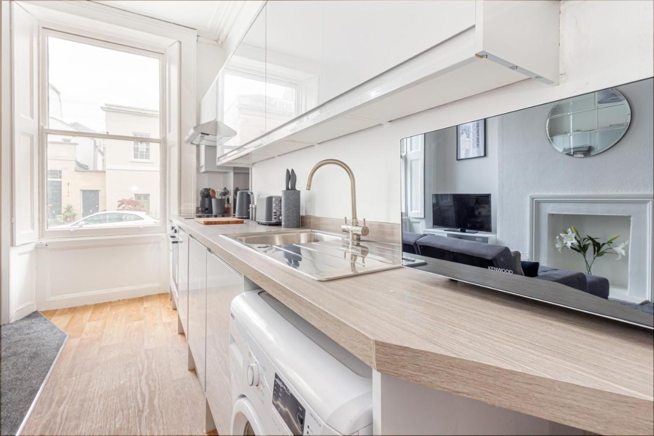 Host & Stay - Montpellier Villa Apartment Cheltenham Extérieur photo